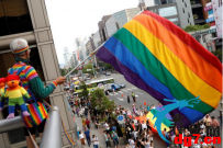 你知道菲律宾LGBT群体吗？对，就是变性"阴阳人"…